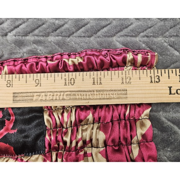 Muay Thai Boxing Shorts Red Fashion Flower Youth Size Large Training Fight MMA - Picture 3 of 4